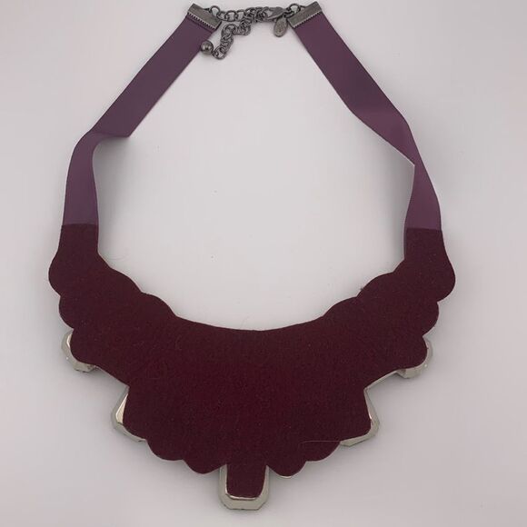 Joan River Burgundy Plum Bib Chunky Rhinestone Ribbon Necklace - Picture 6 of 7